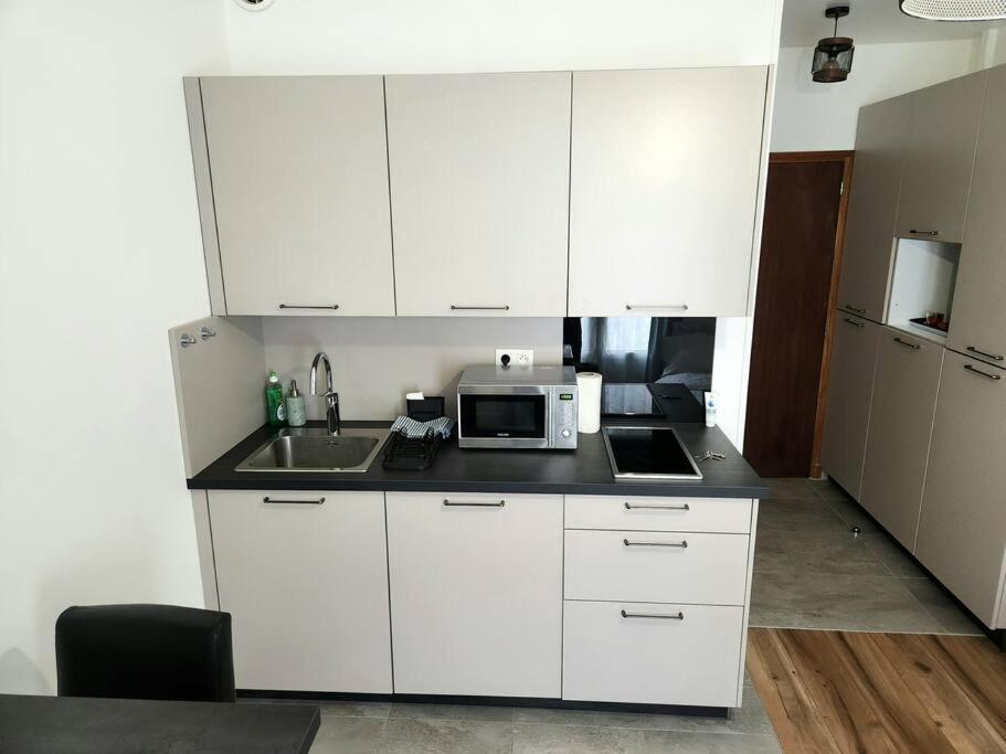 Petit Studio En Plein Centre-Ville De Βαντόμ Εξωτερικό φωτογραφία