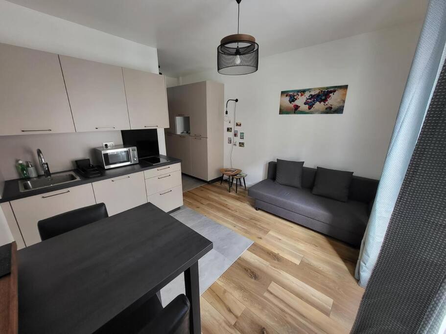 Petit Studio En Plein Centre-Ville De Βαντόμ Εξωτερικό φωτογραφία